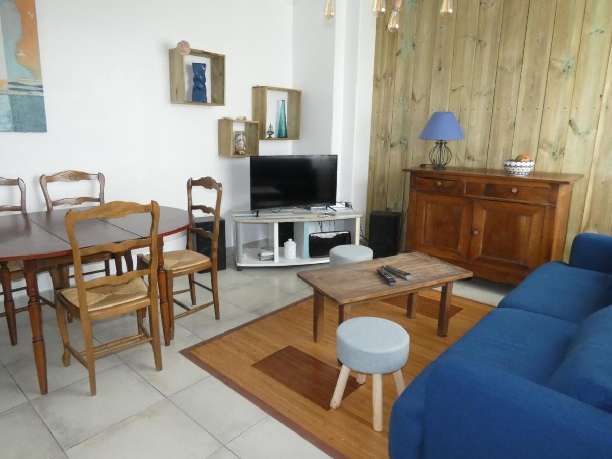 Appartement T3 Avec Terrasses Et Parking Prive En Centre-Ville De Royan, A 200M De La Plage - Fr-1-71-90 Екстер'єр фото